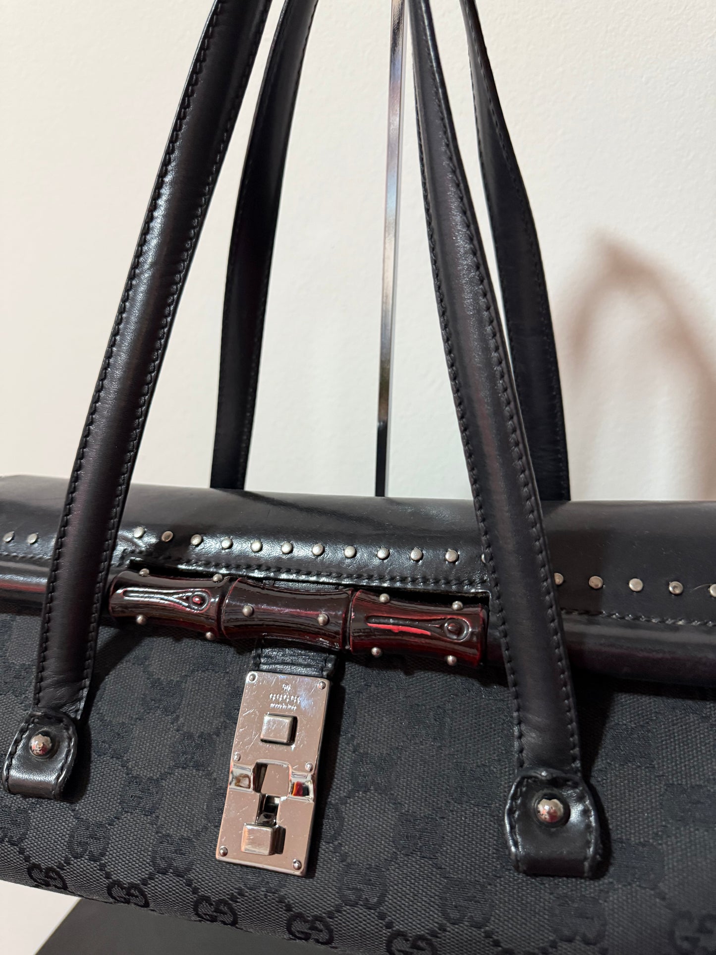 Gucci Bamboo Studs GG
Shoulder Bag