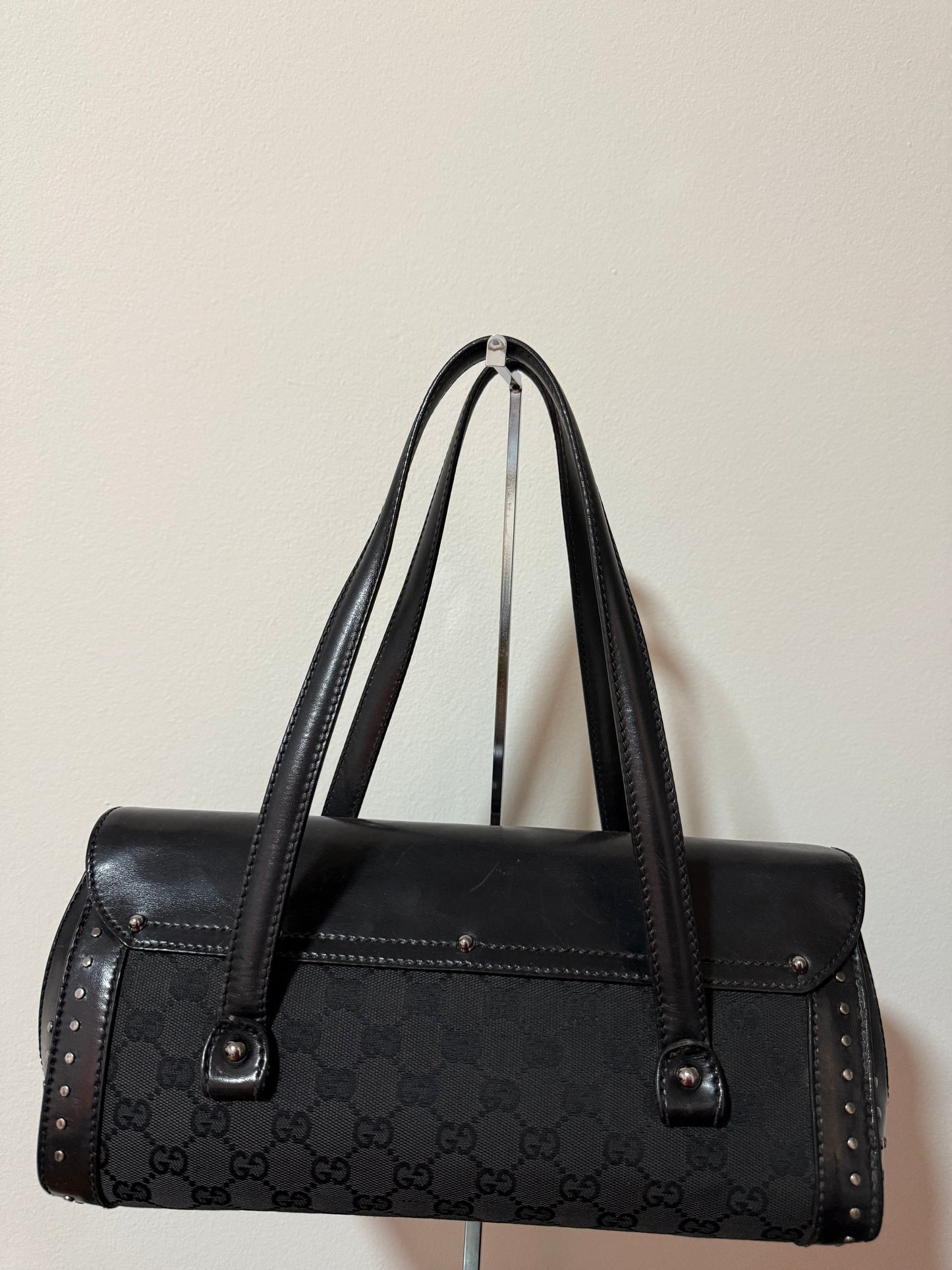 Gucci Bamboo Studs GG
Shoulder Bag