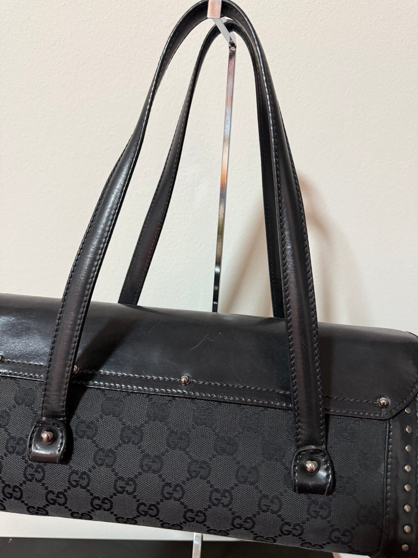 Gucci Bamboo Studs GG
Shoulder Bag
