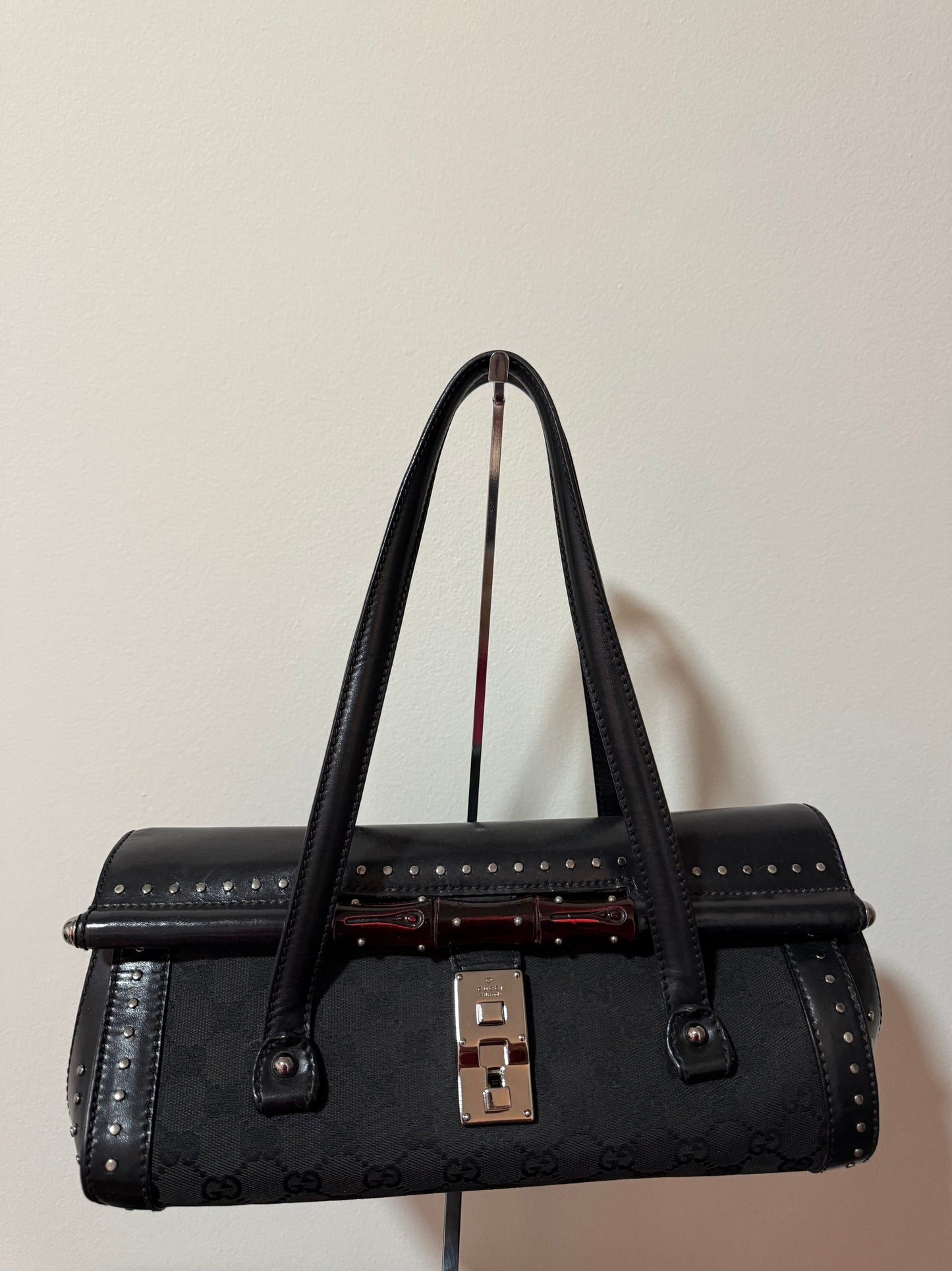 Gucci Bamboo Studs GG
Shoulder Bag